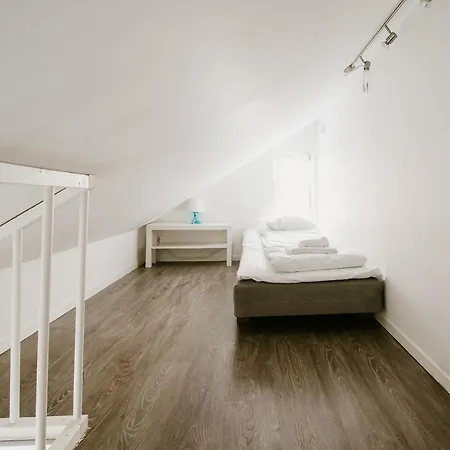 Urban Condo N°2 * برغن